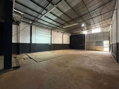 Galpão/Depósito/Armazém para alugar, 265m² no Navegantes, Porto Alegre