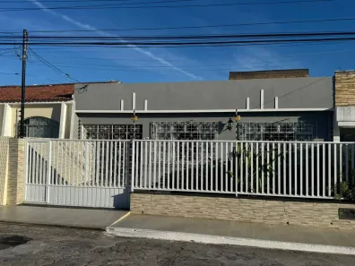 Casa com 4 Quartos à venda, 240m² no Suíça, Aracaju