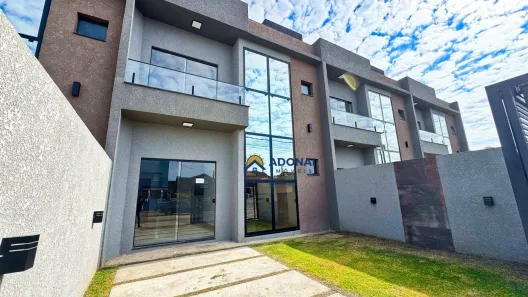 Sobrado com 3 Quartos à venda, 100m² no Guaratuba, Guaratuba