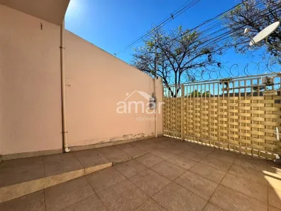 Casa com 3 Quartos à venda, 133m² no Cabral, Contagem