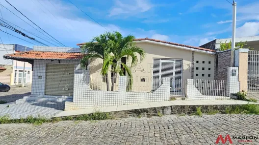 Casa com 3 Quartos à venda, 140m² no Capim Macio, Natal