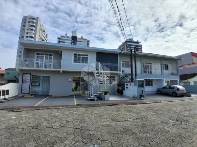Casa com 1 Quarto para alugar, 60m² no Kobrasol, São José