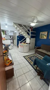 Casa de Condomínio com 2 Quartos à venda, 70m² no Palmeiras, Cabo Frio