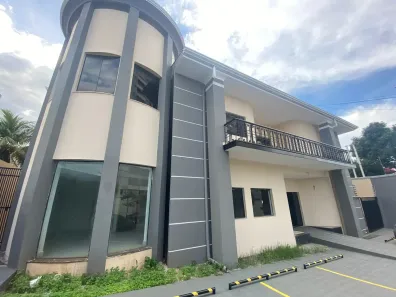 Casa com 35 Quartos para venda ou aluguel, 736m² no Bosque da Saúde, Cuiabá