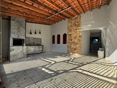 Casa com 3 Quartos para alugar, 150m² no Parque São Jerônimo, Americana