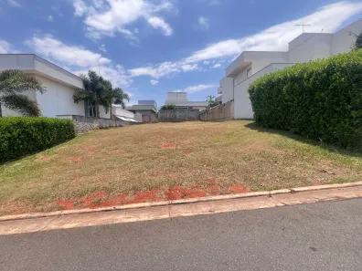 Lote/Terreno à venda, 403m² no Jardins Valência, Goiânia