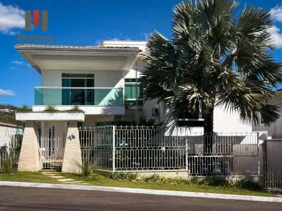 Casa de Condomínio com 6 Quartos para alugar, 600m² no São Pedro, Juiz de Fora