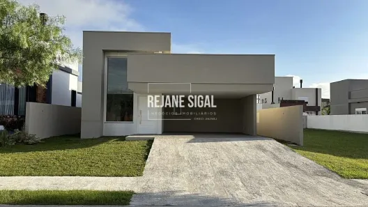 Casa de Condomínio com 3 Quartos à venda, 195m² no Laranjal, Pelotas