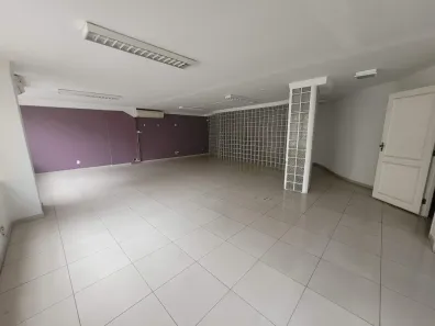 Sala Comercial com 1 Quarto para alugar, 120m² no República, São Paulo