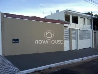 Casa com 4 Quartos à venda, 180m² no Jardim Monte Líbano, Campo Grande
