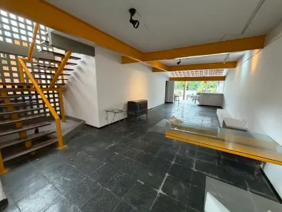 Imóvel Comercial com 4 Quartos para alugar, 500m² no Rio Vermelho, Salvador