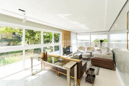 Apartamento com 3 Quartos para alugar, 311m² no Vila Assunção, Porto Alegre
