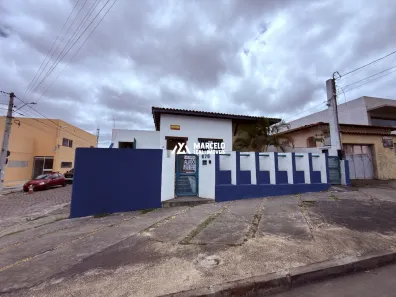 Imóvel Comercial com 6 Quartos para alugar, 220m² no Centro, Vitória da Conquista