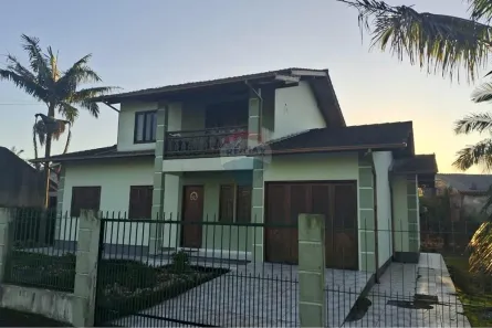 Casa com 5 Quartos à venda, 150m² no Enseada do Brito (Ens Brito), Palhoça