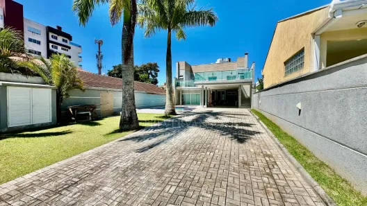 Sobrado com 7 Quartos à venda, 380m² no Guaratuba, Guaratuba