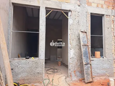 Casa com 3 Quartos à venda, 75m² no Novo Mundo, Uberlândia