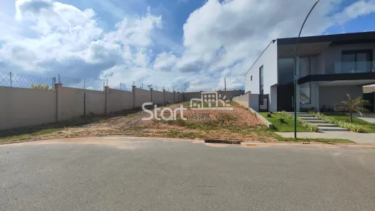 Lote/Terreno à venda, 447m² no Loteamento Residencial Arborais, Campinas