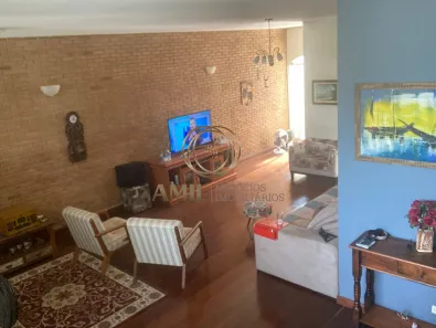 Casa com 3 Quartos à venda, 266m² no Jardim Siesta, Jacareí