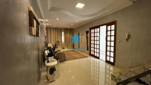 Sobrado com 5 Quartos à venda, 260m² no Cidade São Francisco, São Paulo