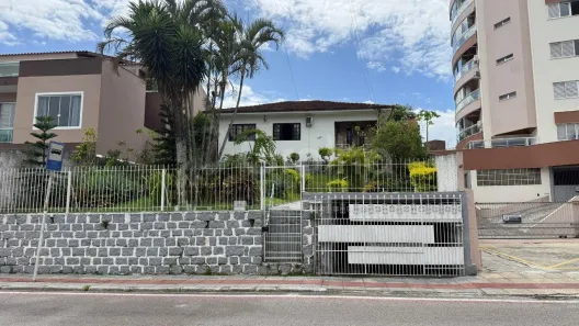 Casa com 3 Quartos à venda, 190m² no Abraão, Florianópolis