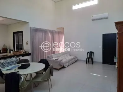 Casa com 3 Quartos à venda, 190m² no Vigilato Pereira, Uberlândia