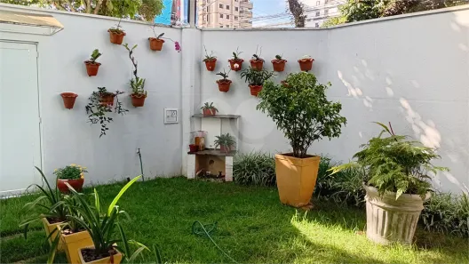 Sobrado com 4 Quartos à venda, 249m² no Vila Gilda, Santo André