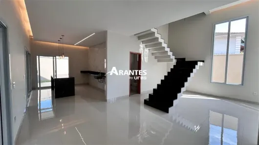 Sobrado com 3 Quartos à venda, 193m² no Jardim Colina, Uberlândia