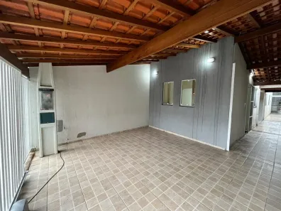 Casa de Condomínio com 2 Quartos para alugar, 90m² no Alto São Pedro, Taubaté