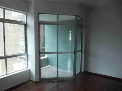 Apartamento com 3 Quartos para alugar, 90m² no Savassi, Belo Horizonte