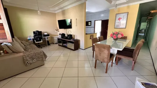 Casa com 4 Quartos à venda, 150m² no Engenheiro Luciano Cavalcante, Fortaleza