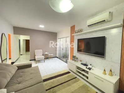 Casa com 3 Quartos à venda, 211m² no Custódio Pereira, Uberlândia
