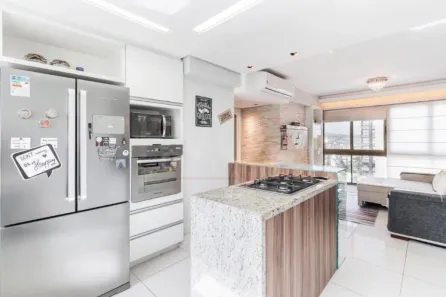 Apartamento com 2 Quartos à venda, 82m² no Três Figueiras, Porto Alegre