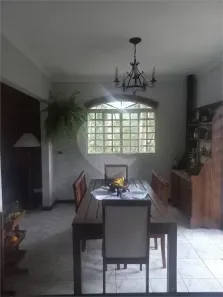 Casa de Condomínio com 3 Quartos à venda, 170m² no Samambaia, Mairiporã