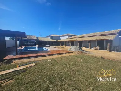 Fazenda/Sítio com 4 Quartos à venda, 1000m² no , Mairinque