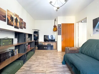 Apartamento com 2 Quartos à venda, 53m² no Azenha, Porto Alegre