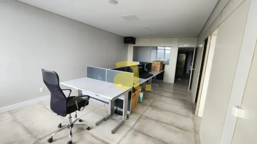 Sala Comercial para alugar, 75m² no Centro, Blumenau