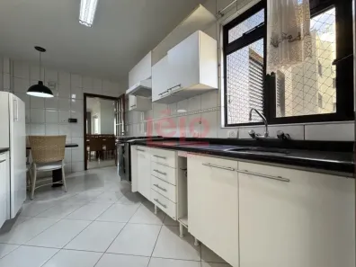 Apartamento com 3 Quartos à venda, 135m² no Zona 07, Maringá