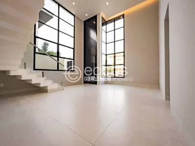 Casa de Condomínio com 4 Quartos à venda, 334m² no Nova Uberlândia, Uberlândia