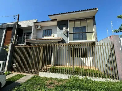 Sobrado com 3 Quartos para alugar, 133m² no Centro, Cascavel