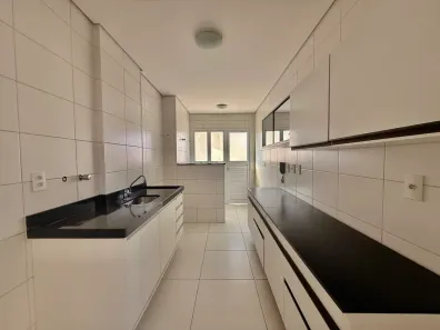 Apartamento com 2 Quartos para alugar, 95m² no Gonzaga, Santos