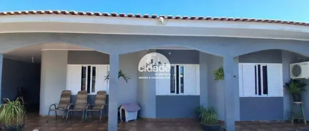 Casa com 1 Quarto à venda, 170m² no Floresta, Cascavel
