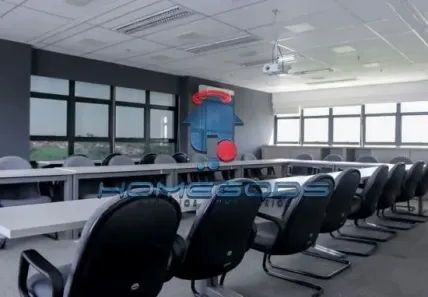 Sala Comercial com 3 Quartos para alugar, 356m² no Vila Brandina, Campinas