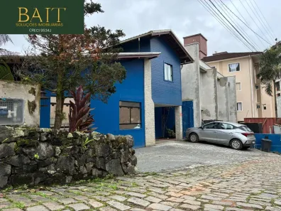 Casa com 2 Quartos à venda, 446m² no Atiradores, Joinville