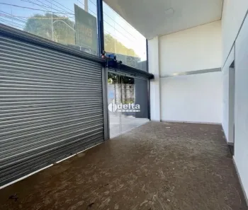 Ponto Comercial para alugar, 436m² no Laranjeiras, Uberlândia