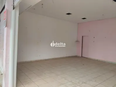Ponto Comercial para alugar, 42m² no Martins, Uberlândia