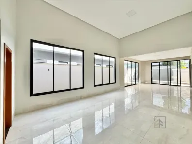 Casa de Condomínio com 4 Quartos à venda, 223m² no Residencial Goiânia Golfe Clube, Goiânia