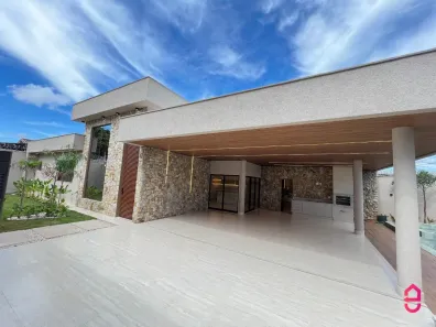 Casa com 4 Quartos à venda, 242m² no Jardim Europa, Goiânia