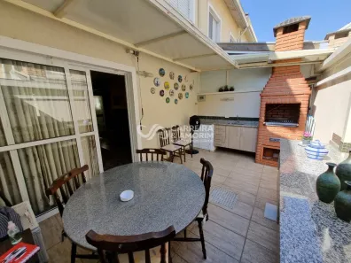 Casa de Condomínio com 3 Quartos à venda, 158m² no Parque Munhoz, São Paulo