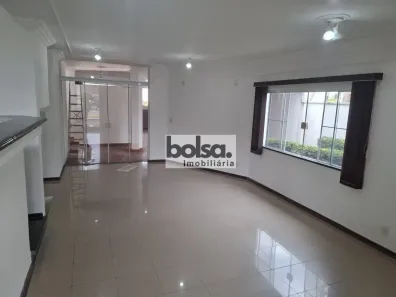 Casa de Condomínio com 3 Quartos para alugar, 400m² no Jardim Marabá, Bauru