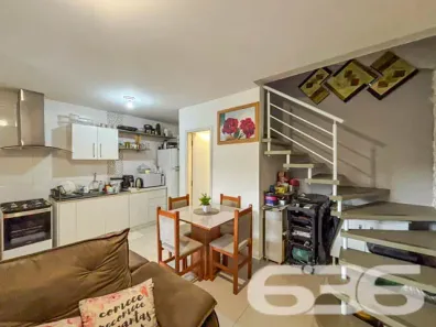 Sobrado com 2 Quartos à venda, 90m² no Costa e Silva, Joinville